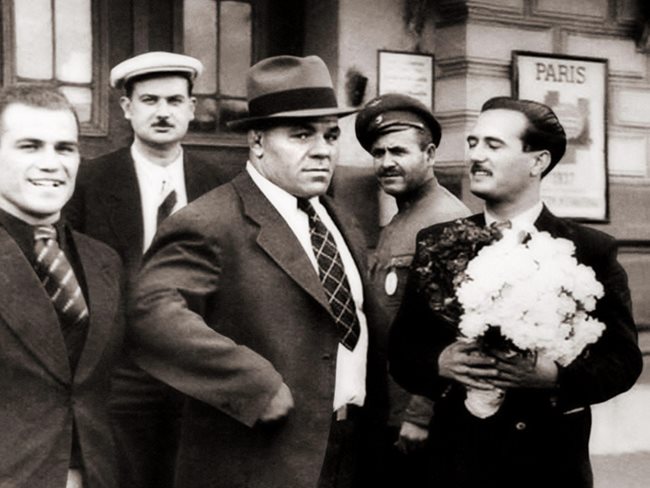 Преди 90 години Дан Колов остава без лиценз като Кобрата | Хай Клуб