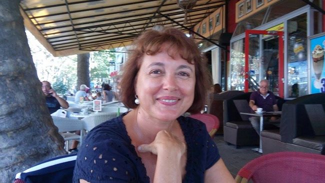 Актрисата Елжана Попова: Избрах любовта вместо Народния театър! | Хай Клуб